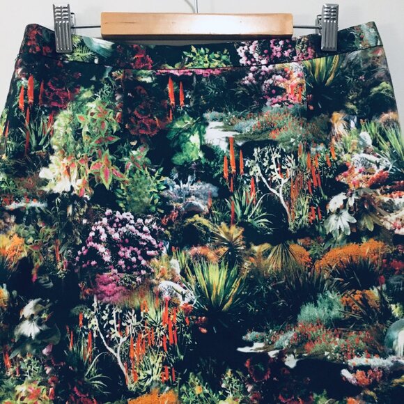 Mario Serrani Paradisical Garden Print Italian Pencil Skirt - Picture 4 of 15